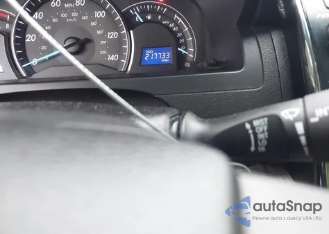 2013 Toyota Camry Le z USA, uszkodzony, nr VIN 4T4BF1FK5DR280939